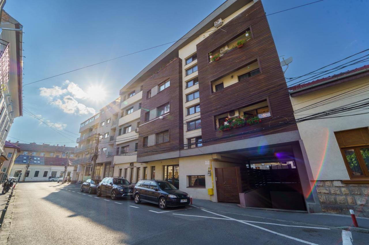 5* Mansion In City Center 克卢日-纳波卡 外观 照片